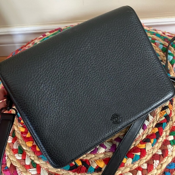 Dagne Dover Black Grained Leather Crossbody Bag - Picture 2 of 6